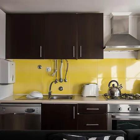 كاسا دو باتيو باي شادو