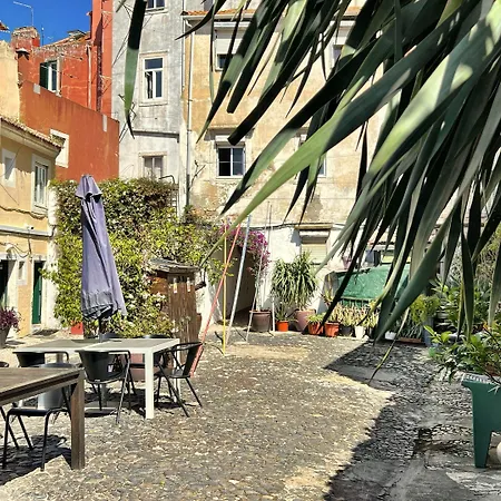 كاسا دو باتيو باي شادو