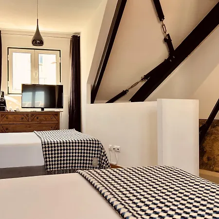 كاسا دو باتيو باي شادو 4*